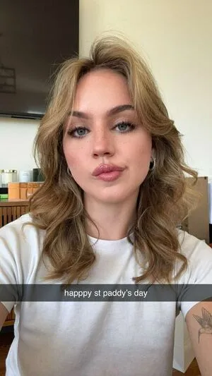 Emma Brooks OnlyFans Leaked Free Thumbnail Picture - #9OOae1fK6x