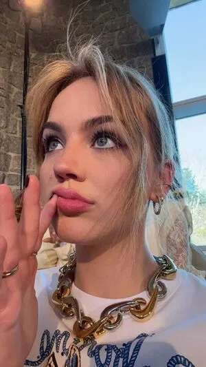 Emma Brooks OnlyFans Leaked Free Thumbnail Picture - #DouznhTgKh