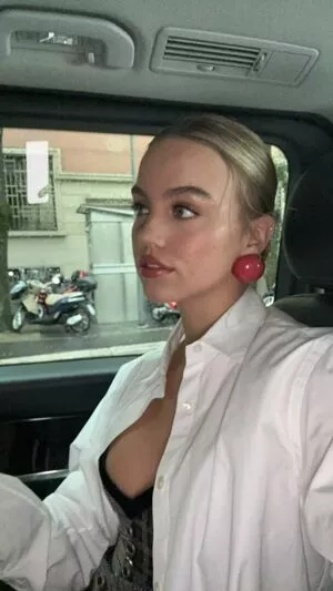 Emma Brooks OnlyFans Leaked Free Thumbnail Picture - #EAR1ZLIrBL