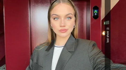 Emma Brooks OnlyFans Leaked Free Thumbnail Picture - #Erj5mxjrSI