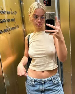 Emma Brooks OnlyFans Leaked Free Thumbnail Picture - #GVK1o9nz0m