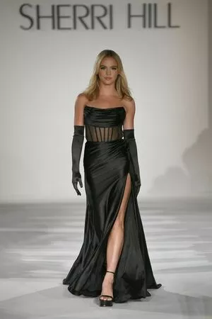 Emma Brooks OnlyFans Leaked Free Thumbnail Picture - #GjllPIkW6Y