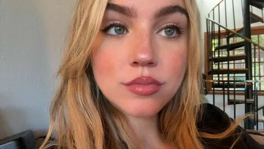 Emma Brooks OnlyFans Leaked Free Thumbnail Picture - #GybidtfZPR