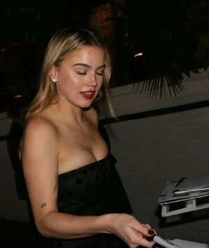 Emma Brooks OnlyFans Leaked Free Thumbnail Picture - #IEIAPJkk3R