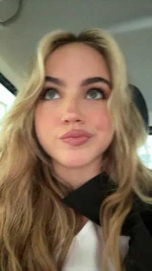 Emma Brooks OnlyFans Leaked Free Thumbnail Picture - #KEUinZCaRX