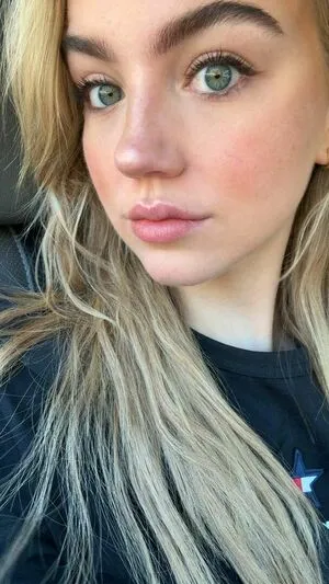 Emma Brooks OnlyFans Leaked Free Thumbnail Picture - #Q9SFlRLWrE