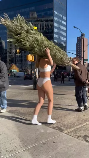 Emma Brooks OnlyFans Leaked Free Thumbnail Picture - #RvPuyv7Cbk