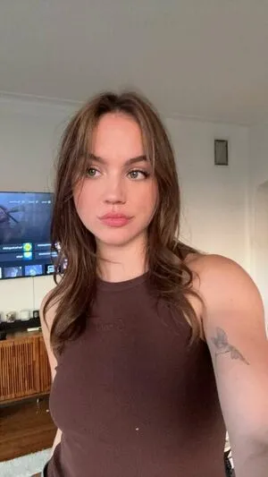 Emma Brooks OnlyFans Leaked Free Thumbnail Picture - #VRpQ3YUYKD