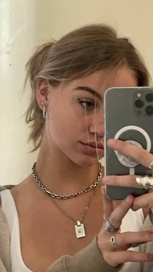 Emma Brooks OnlyFans Leaked Free Thumbnail Picture - #gfaYfdExwt