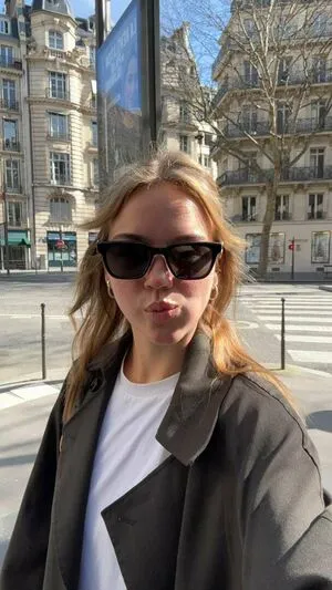 Emma Brooks OnlyFans Leaked Free Thumbnail Picture - #l7UZv8uOqU