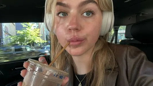 Emma Brooks OnlyFans Leaked Free Thumbnail Picture - #nhNbf9WNdH