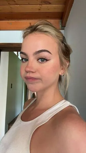 Emma Brooks OnlyFans Leaked Free Thumbnail Picture - #oDCJ99bJIK