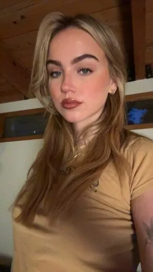 Emma Brooks OnlyFans Leaked Free Thumbnail Picture - #pEAJ6Fw3fr