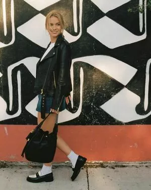 Emma Brooks OnlyFans Leaked Free Thumbnail Picture - #pZ5p6dASYH