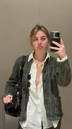 Emma Brooks OnlyFans Leaked Free Thumbnail Picture - #tNXXpYa9jy