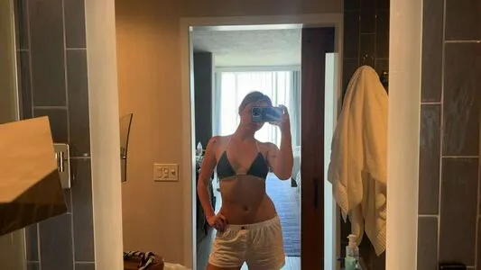 Emma Brooks OnlyFans Leaked Free Thumbnail Picture - #vKzvtk4129