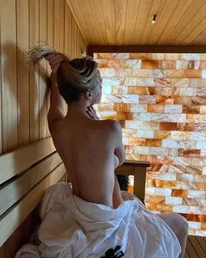 Emma Brooks OnlyFans Leaked Free Thumbnail Picture - #zwKJjqtdPf