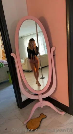 Emma Bugg OnlyFans Leaked Free Thumbnail Picture - #42hlmEf5G9