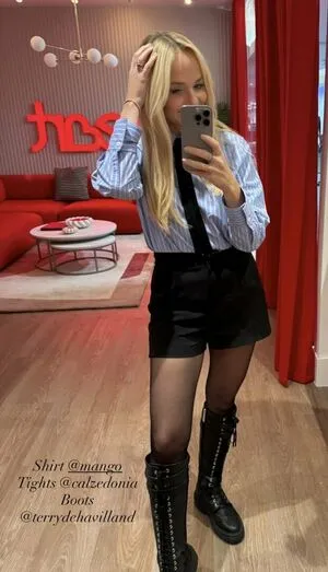 Emma Bunton OnlyFans Leaked Free Thumbnail Picture - #XvKIVBeT1N