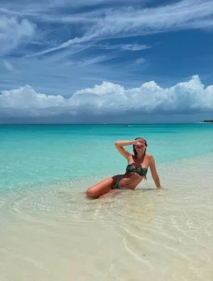 Emma Burnze OnlyFans Leaked Free Thumbnail Picture - #hlzz00LJQP