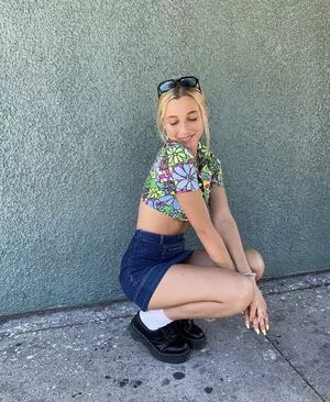 Emma Chamberlain OnlyFans Leaked Free Thumbnail Picture - #IVqyBvW3lu