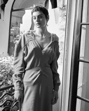 Emma Corrin OnlyFans Leaked Free Thumbnail Picture - #y3BV6lNmOo