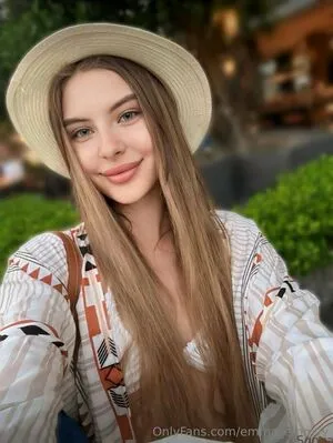 Emma Emmyy OnlyFans Leaked Free Thumbnail Picture - #Naf5opsqwV