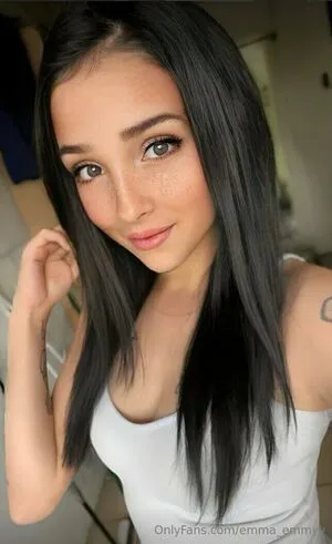 Emma Emmyy OnlyFans Leaked Free Thumbnail Picture - #PRl6RD6Vx4