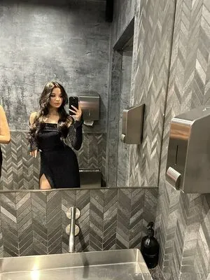 Emma Emmyy OnlyFans Leaked Free Thumbnail Picture - #UyycjZieIN