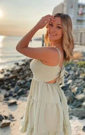 Emma Feathers OnlyFans Leaked Free Thumbnail Picture - #6fPzWE1RUv
