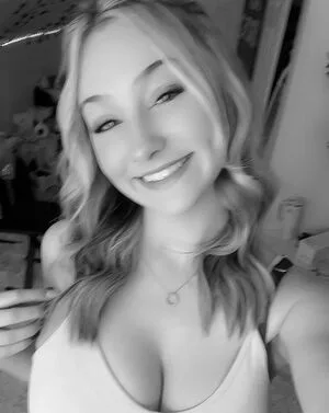 Emma Feathers OnlyFans Leaked Free Thumbnail Picture - #ZBV6SdV0UE