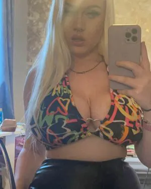 Emma H OnlyFans Leaked Free Thumbnail Picture - #Rtslon0u0k