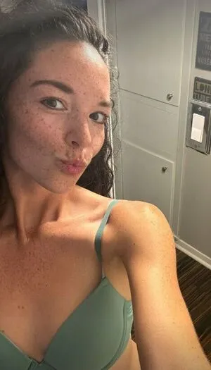 Emma Hall OnlyFans Leaked Free Thumbnail Picture - #nsfgRISSNd