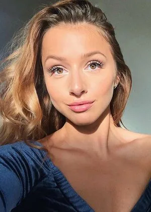 Emma Heesters OnlyFans Leaked Free Thumbnail Picture - #s6PlqB7bp4