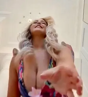 Emma Jones OnlyFans Leaked Free Thumbnail Picture - #3CyRLquLf9