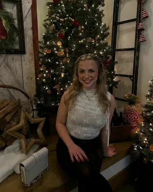 Emma Keefe OnlyFans Leaked Free Thumbnail Picture - #D4KyHGMVbi