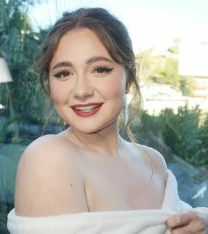 Emma Kenney OnlyFans Leaked Free Thumbnail Picture - #CkebkbdOvg