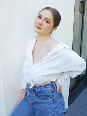 Emma Kenney OnlyFans Leaked Free Thumbnail Picture - #IuL535H43n