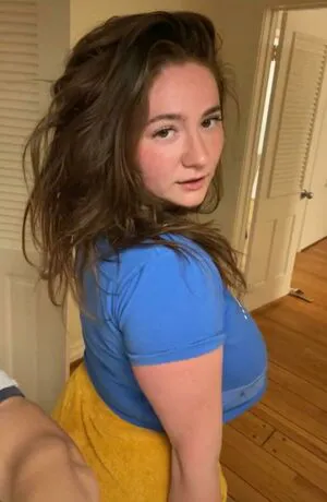 Emma Kenney OnlyFans Leaked Free Thumbnail Picture - #JrTCl17y1J