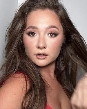 Emma Kenney OnlyFans Leaked Free Thumbnail Picture - #odVkrOaUi5