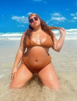Emma Loney OnlyFans Leaked Free Thumbnail Picture - #8pSN9uAEar