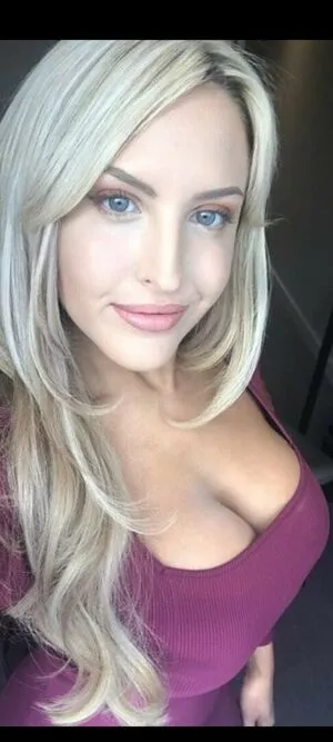 Emma Louise Jones OnlyFans Leaked Free Thumbnail Picture - #7En1P9dmMA