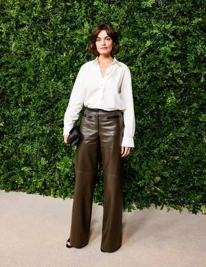 Emma Mackey OnlyFans Leaked Free Thumbnail Picture - #YMTgQSQtam