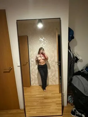 Emma May OnlyFans Leaked Free Thumbnail Picture - #akeorIyWkj