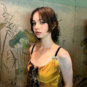 Emma Myers OnlyFans Leaked Free Thumbnail Picture - #8uF5rPF20w