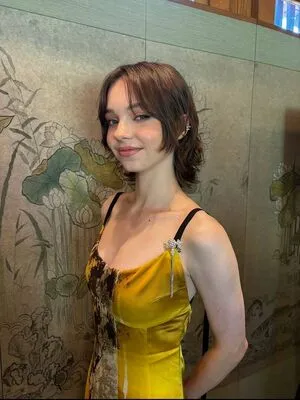 Emma Myers OnlyFans Leaked Free Thumbnail Picture - #DUYY99wg0I