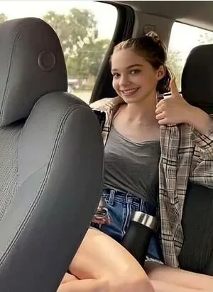 Emma Myers OnlyFans Leaked Free Thumbnail Picture - #JYSJmDMiDN