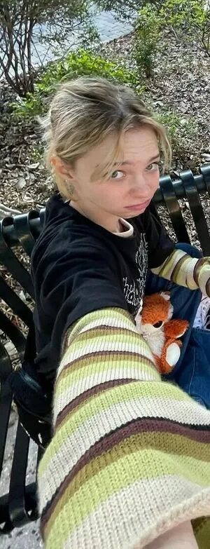 Emma Myers OnlyFans Leaked Free Thumbnail Picture - #WIDXYXbiz0