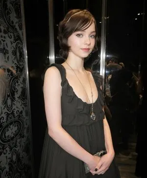 Emma Myers OnlyFans Leaked Free Thumbnail Picture - #aKVkCvMvot