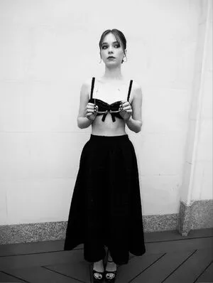 Emma Myers OnlyFans Leaked Free Thumbnail Picture - #iaxHatHT8A